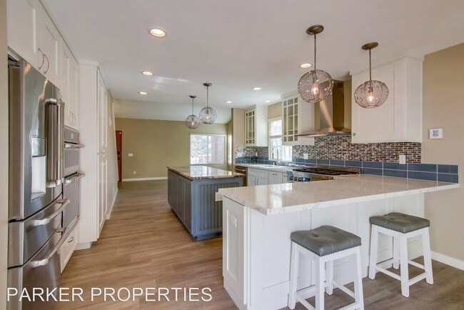 Building Photo - 3 br, 2.5 bath House - 14274 Woodcreek Rd.