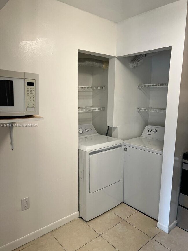 Foto del edificio - 6911 SW 129th Ave