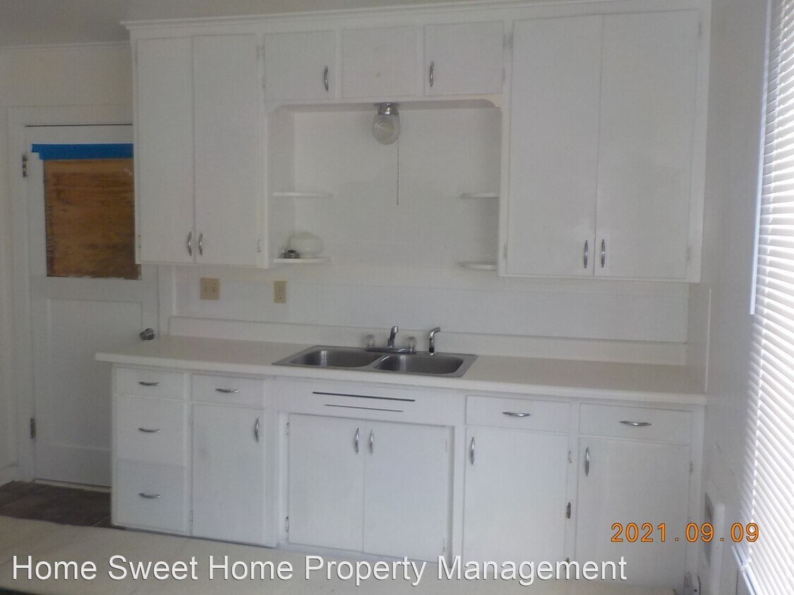 Primary Photo - 1 br, 1 bath House - 823 W Market Street