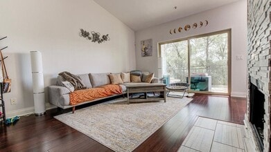 Building Photo - 6000 Shepherd Mountain Cove
