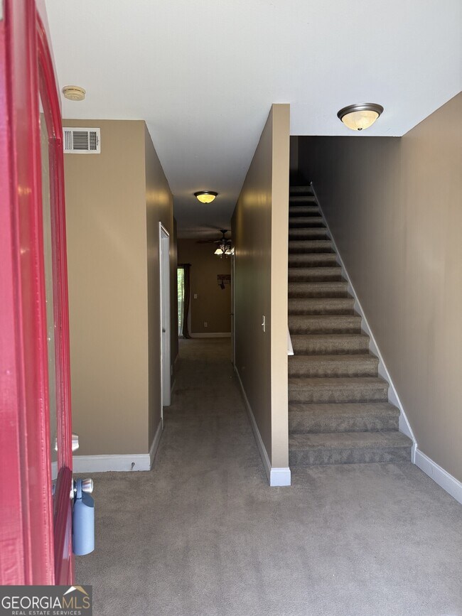 Foto del edificio - 235 Tower Commons Rd