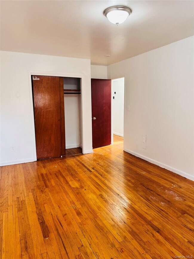 Foto del edificio - 4101 Barnes Ave