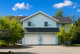 Building Photo - 2401-2403 Superior St