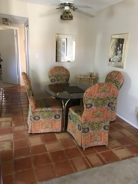 Foto del edificio - 7430 E Chaparral Rd