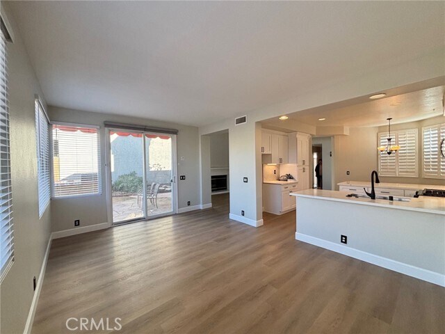 Foto del edificio - 15252 Riviera Ln