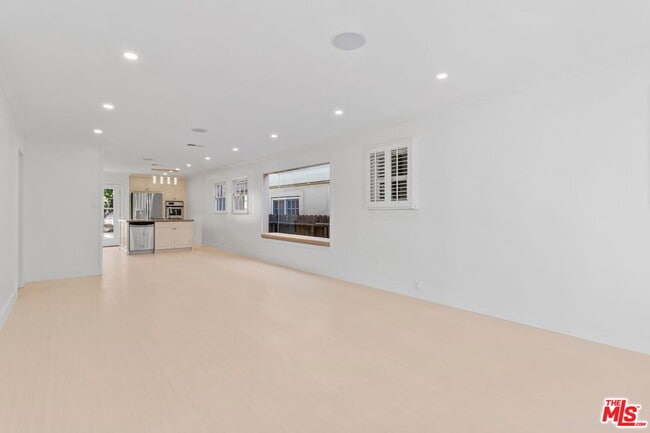 Building Photo - 2128 Camden Ave