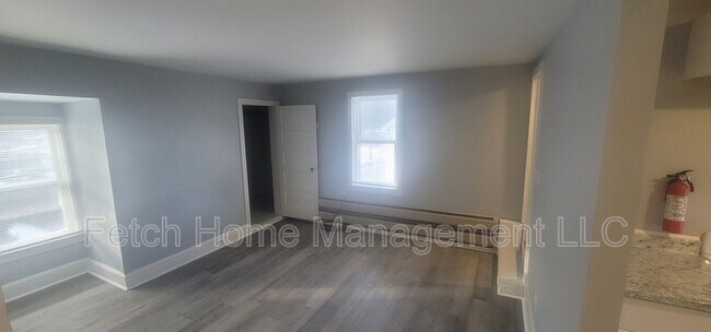 Foto del edificio - 3 N Main St