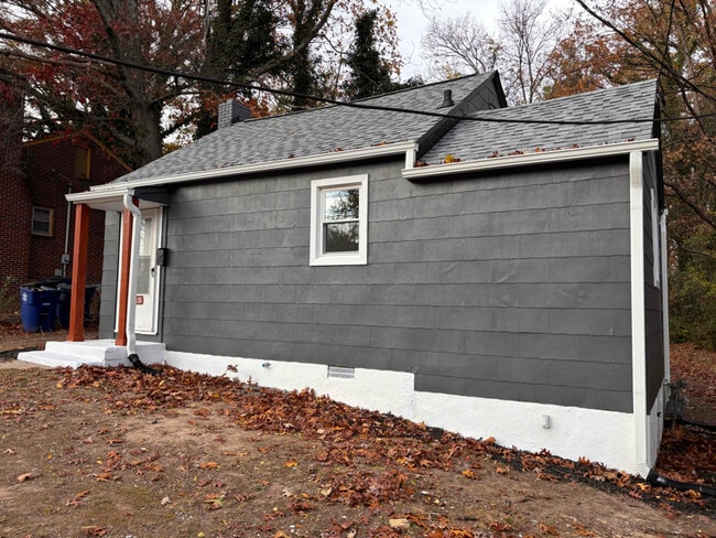 Foto del edificio - 415 E Twenty-Seventh St