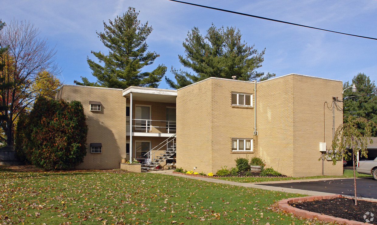 Primary Photo - 3930 Tod Ave