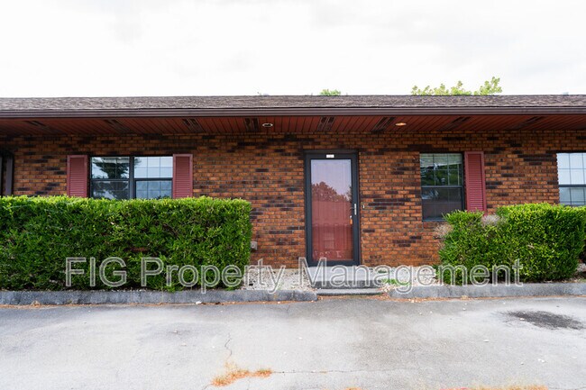 Building Photo - 1810 Lively Rd