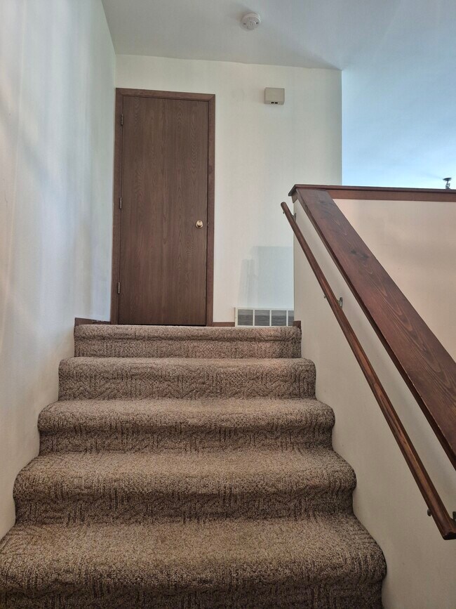 Foto del edificio - 515 W 13th St