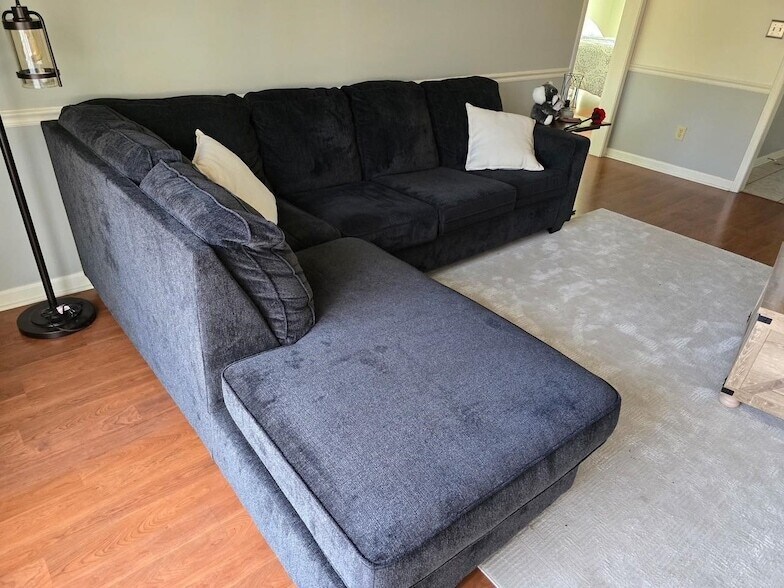 Foto del edificio - 12160 Osborne Grove Dr