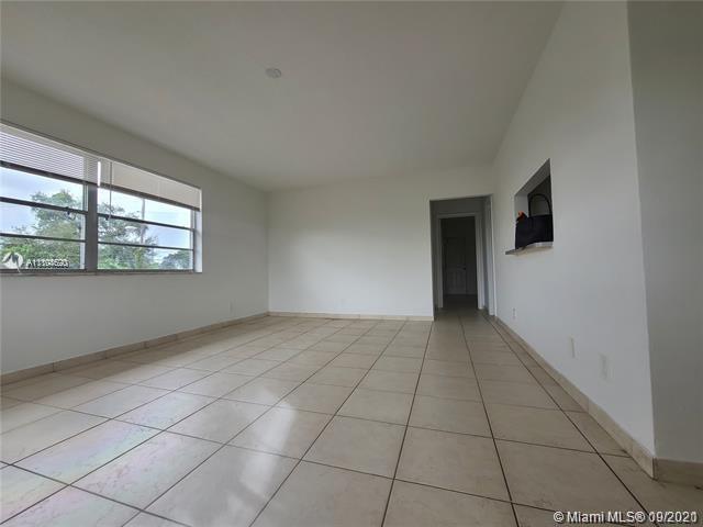 Foto del edificio - 2917 Plunkett St