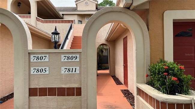 Building Photo - 7811 Sugar Bend Dr