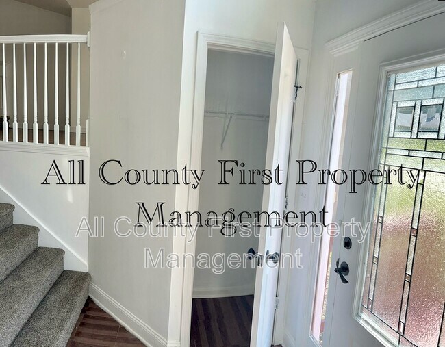 Foto del edificio - 410 Red Tail Rd