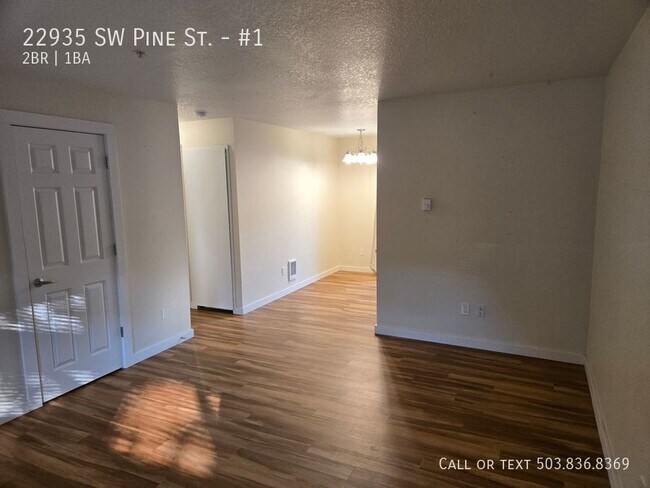 Foto del edificio - HALF MONTH RENT OFF at move in ! Beautiful...