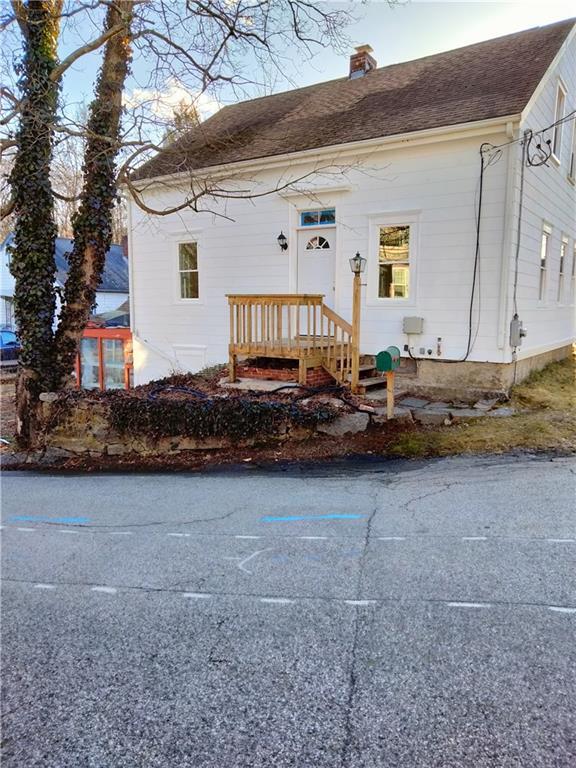 40 Mapledale St, Coventry, RI 02816 House Rental in Coventry, RI