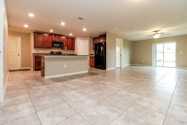 Building Photo - 1505 Climbing Dayflower Dr