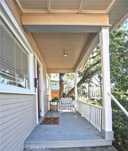 Foto del edificio - 325 Pasadena Ave