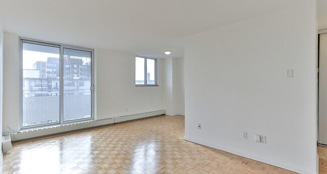 Building Photo - 80 Cosburn Avenue