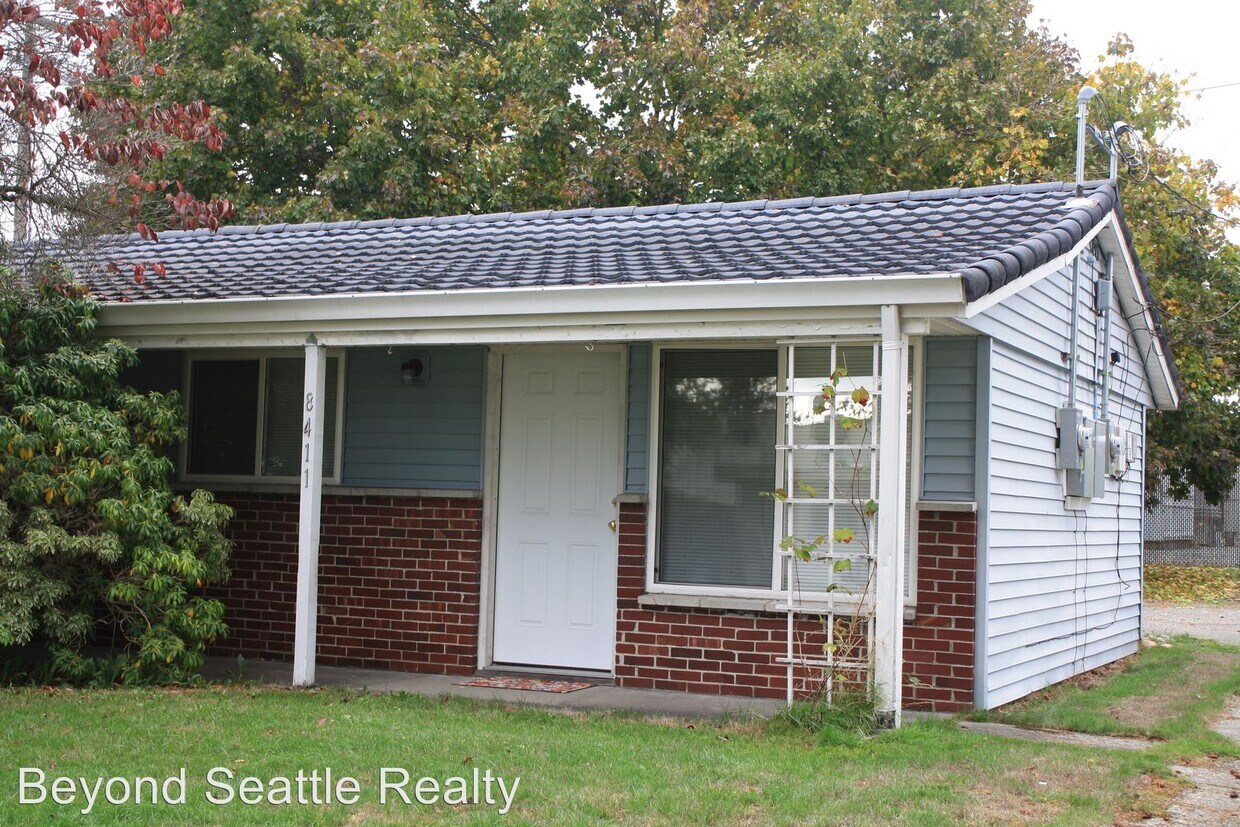Foto principal - 8411 84th St SW