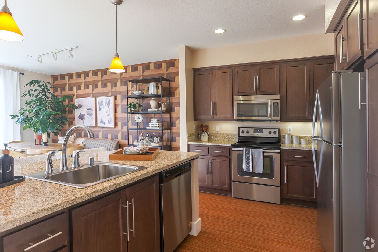 Primary Photo - Mosaic Apartments