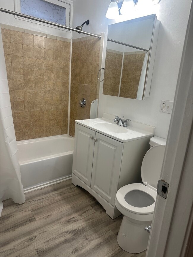 Foto del edificio - 68 Bellevue St