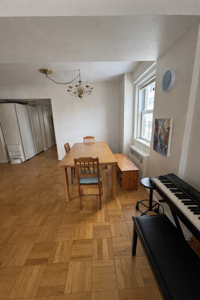 Foto del edificio - 404 E 66th St