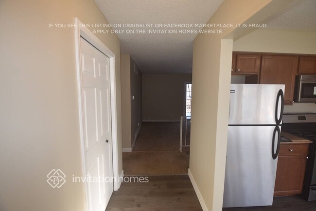 Building Photo - 801 Mccallum Dr