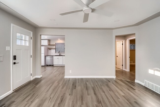 Foto del edificio - 3341 Olive St