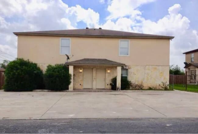 Photo - 7660 Oak Chase Townhome