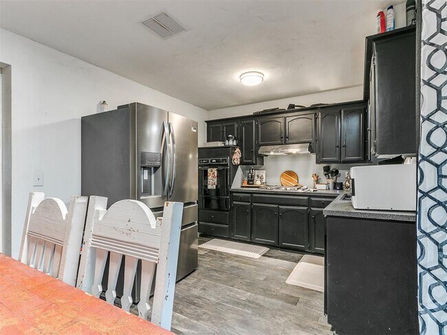 Foto del edificio - 605 SW 10th St