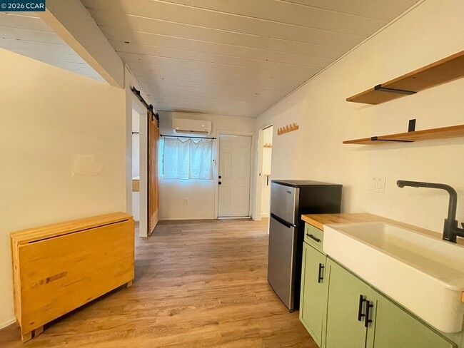 Foto del edificio - 924 E Meadow Ave