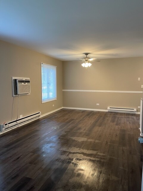 Building Photo - 565 Drom Ct