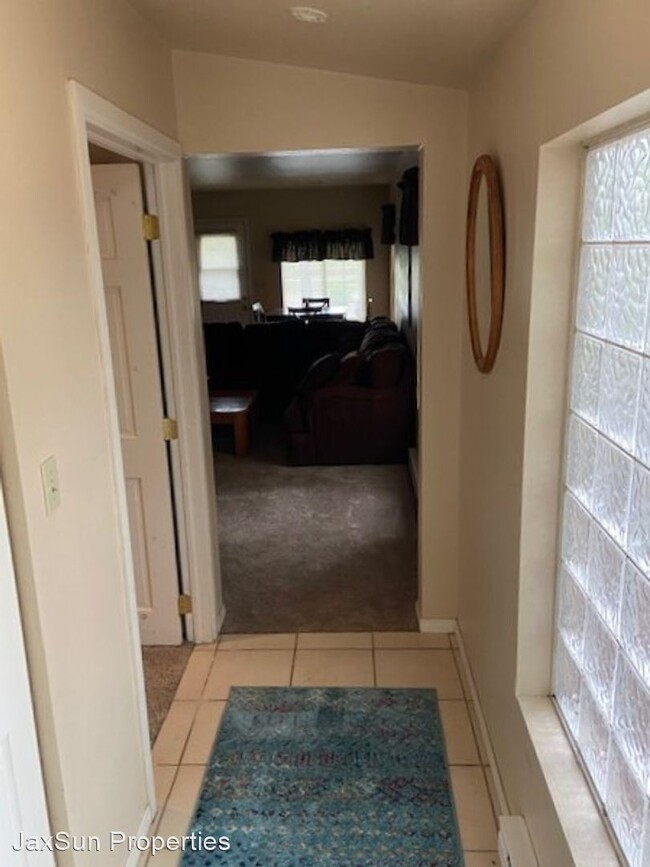Foto del edificio - 1 br, 1 bath House - 517 Crockett Lane