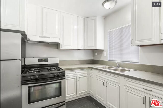 Foto del edificio - 4229 1/4 Lockwood Ave