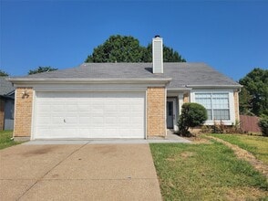 Building Photo - 7821 Estates Way