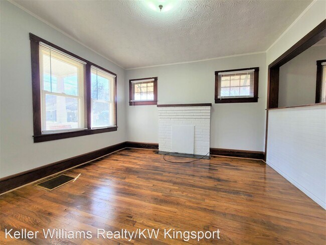 Building Photo - 2 br, 1 bath House - 5828 Orebank Road