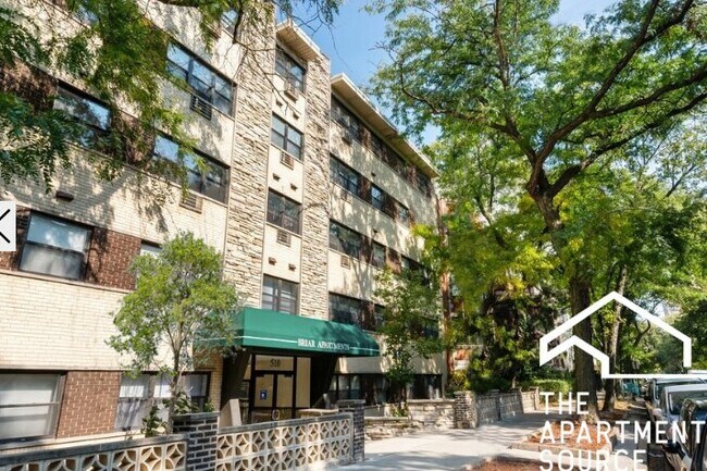 Foto del edificio - 510 W Briar Pl
