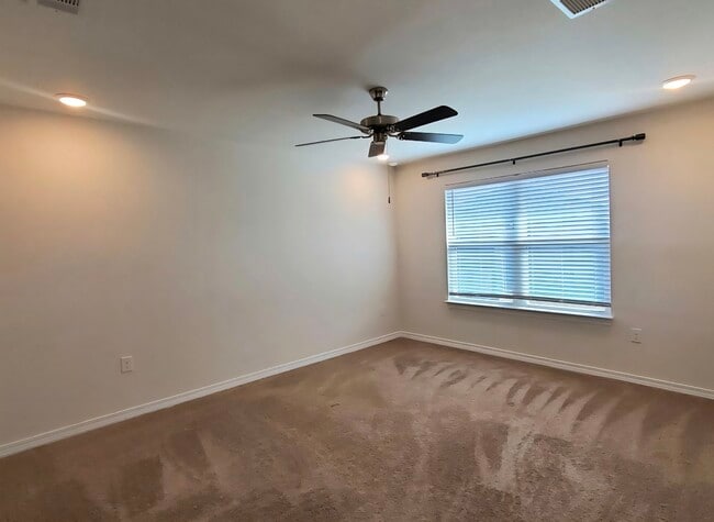 Building Photo - 943 Merganser Way