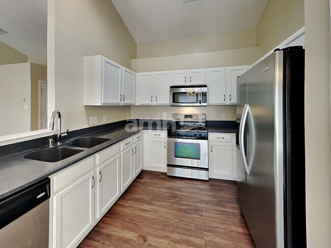 Foto del edificio - 14919 Jerpoint Abby Dr