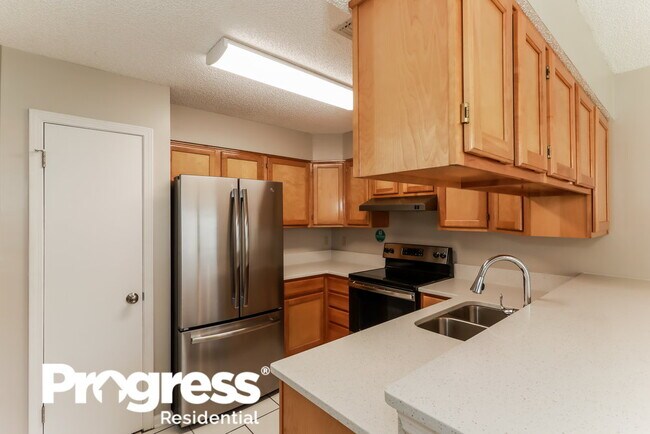 Foto del edificio - 1664 Tall Timber Dr