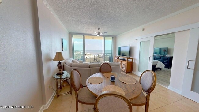 Building Photo - 2060 Beach Blvd