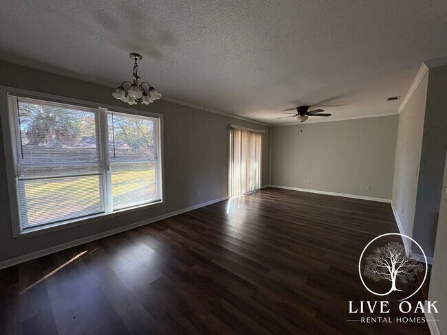 Foto del edificio - 714 Hemingway Dr