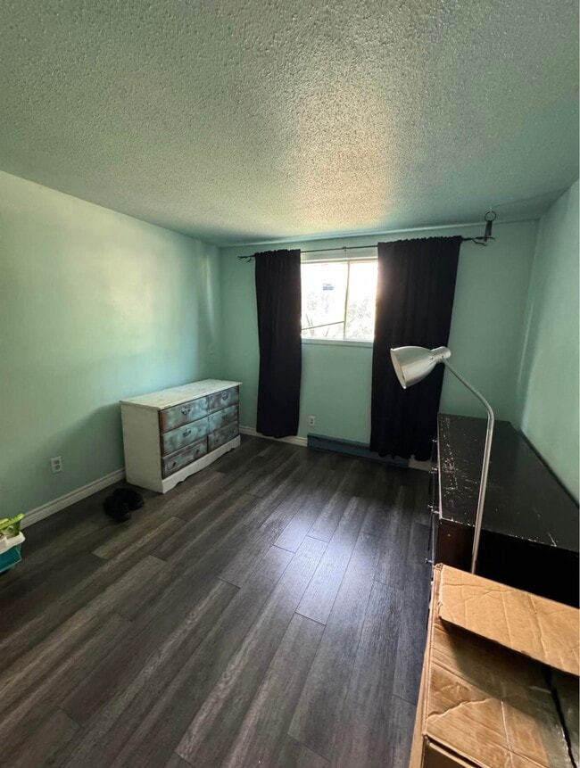 2nd bedroom - 8195 Little River Rd
