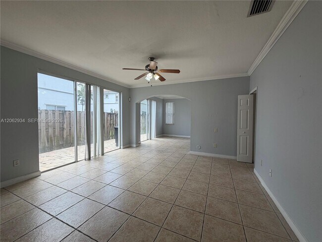 Building Photo - 4096 SW 158th Ave