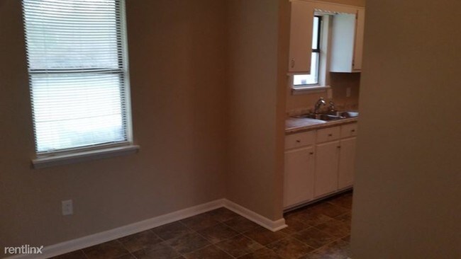 Foto del edificio - 3 br, 1.5 bath House - 1512 S Slocumb St
