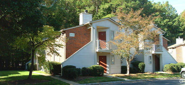 Building Photo - Forest Lake at Oyster Point