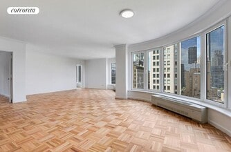 Building Photo - 200 Central Park S