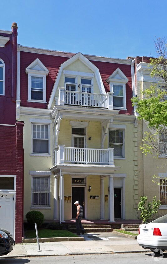 Primary Photo - 419 W Grace St